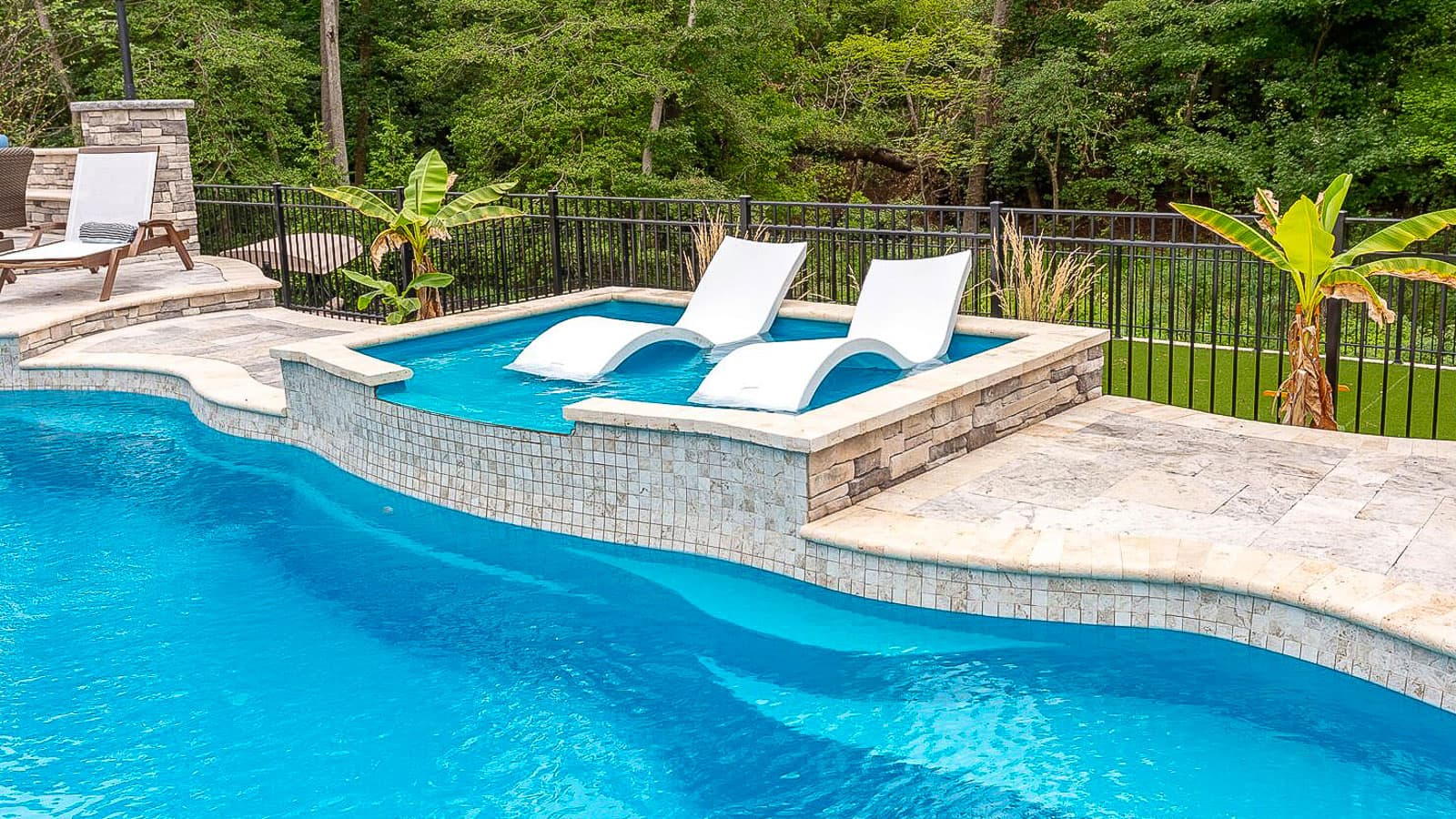 ImaginePools_PearlTanningLedge_ReefBlue_US_2019-1 AquaVista Pool and Spa: fiberglass Pool & Spa Specialists